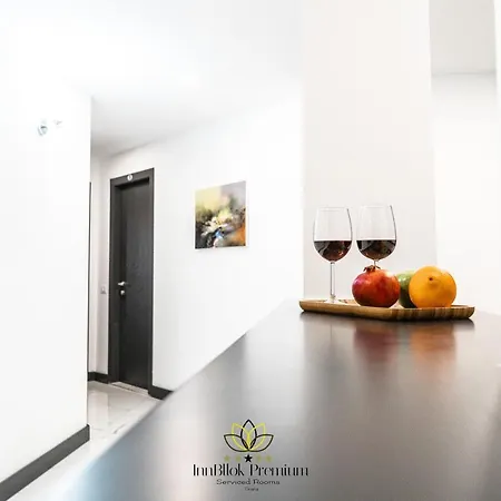 Innbllok Premium Τίρανα