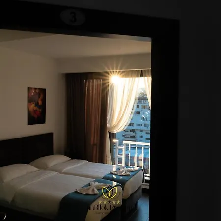 Innbllok Premium Πανδοχείο *